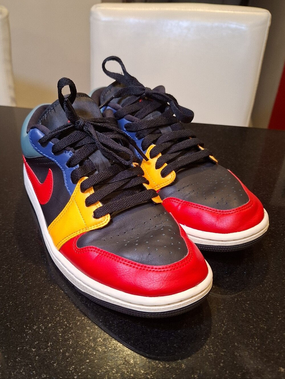 Air Jordan 1 Low SE Black Multi-Color DN3739-060 Women's Size 8
